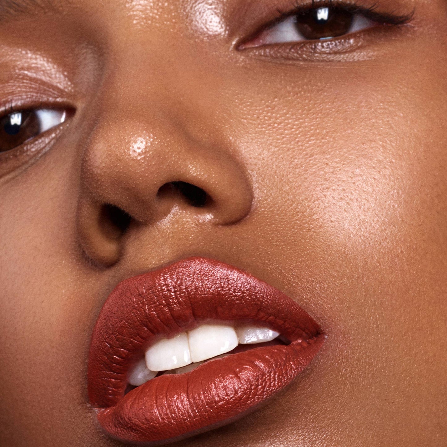 Velvet Wear Lipsticks 3.8g - #33 Magma