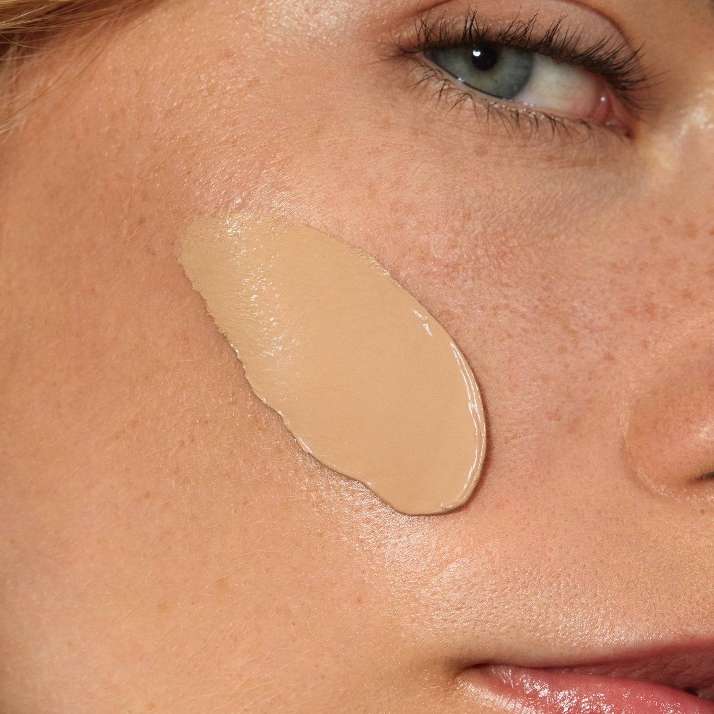 SKINONYM Semi-Matte Peptide Foundation 30ml - #40 Sand