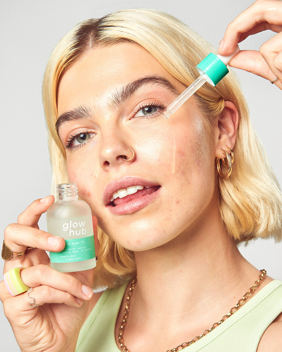 The Glow Giver Facial Serum 30ml