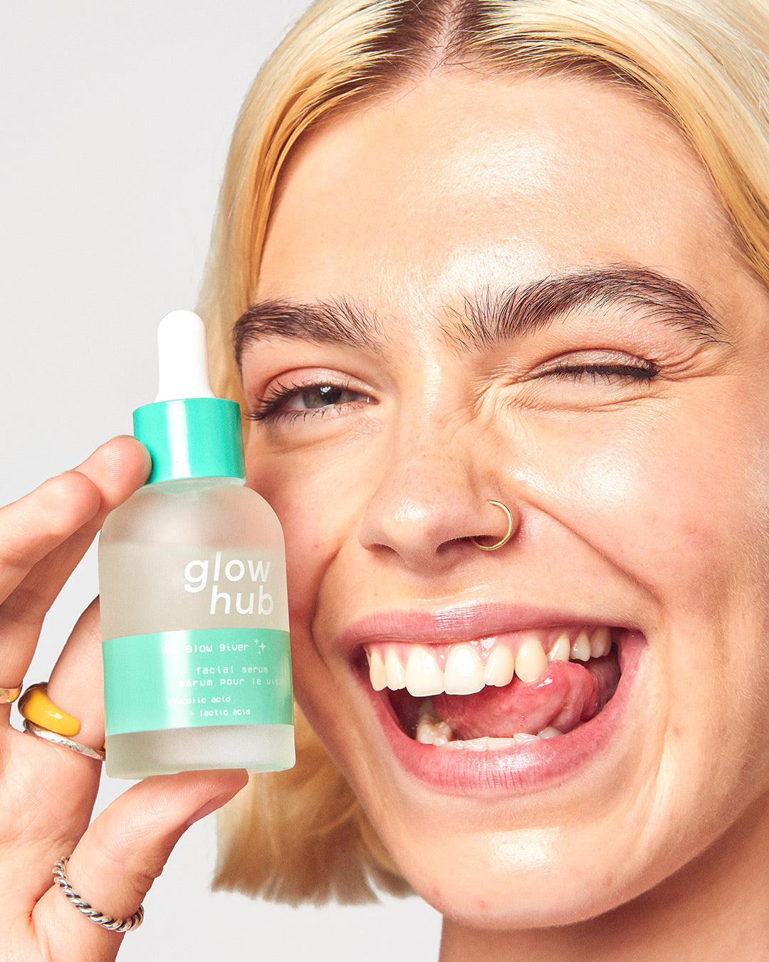The Glow Giver Facial Serum 30ml