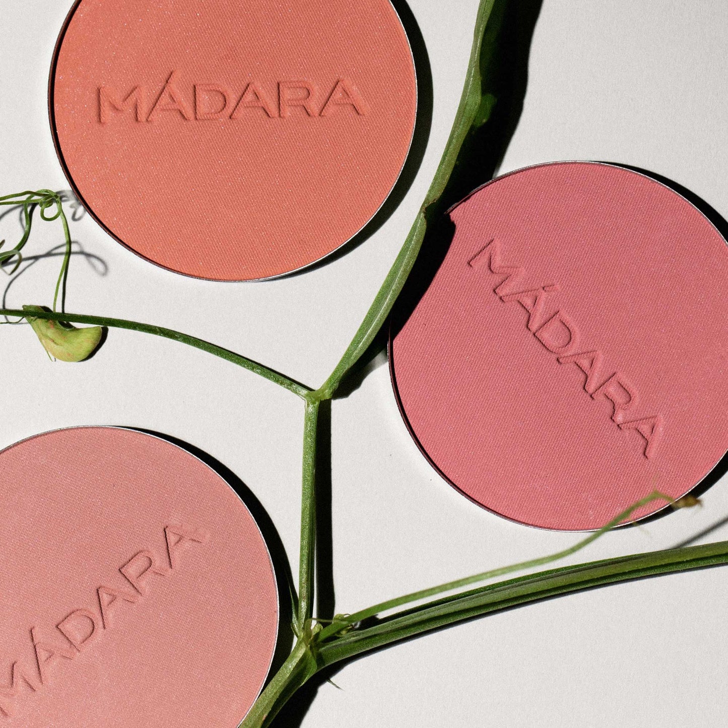 MAGNETIC BLUSH Mineral Cheek Blusher #1 Fierce Flame 6g